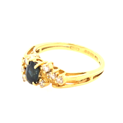 Pre Owned 18ct Sapphire and Diamond Ring ZU387